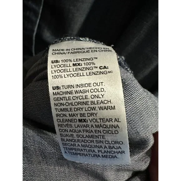 Chico’s size 3 (XL) blue button front long sleeve pockets tunic top - Picture 5 of 7